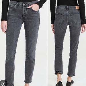 Citizens of Humanity Emerson. Premium vintage slim boyfriend jean. Size 30.